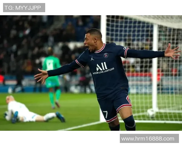 姆巴佩的成长之路究竟是追随C罗还是梅西却误入歧途的反思 姆巴佩的成长之路究竟是追随C罗还是梅西却误入歧途的反思